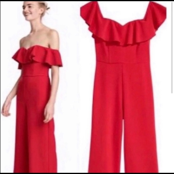 H&M red off the shoulder, ankle length jumpsuit with ruffle neckline. Size xs - Picture 2 of 10